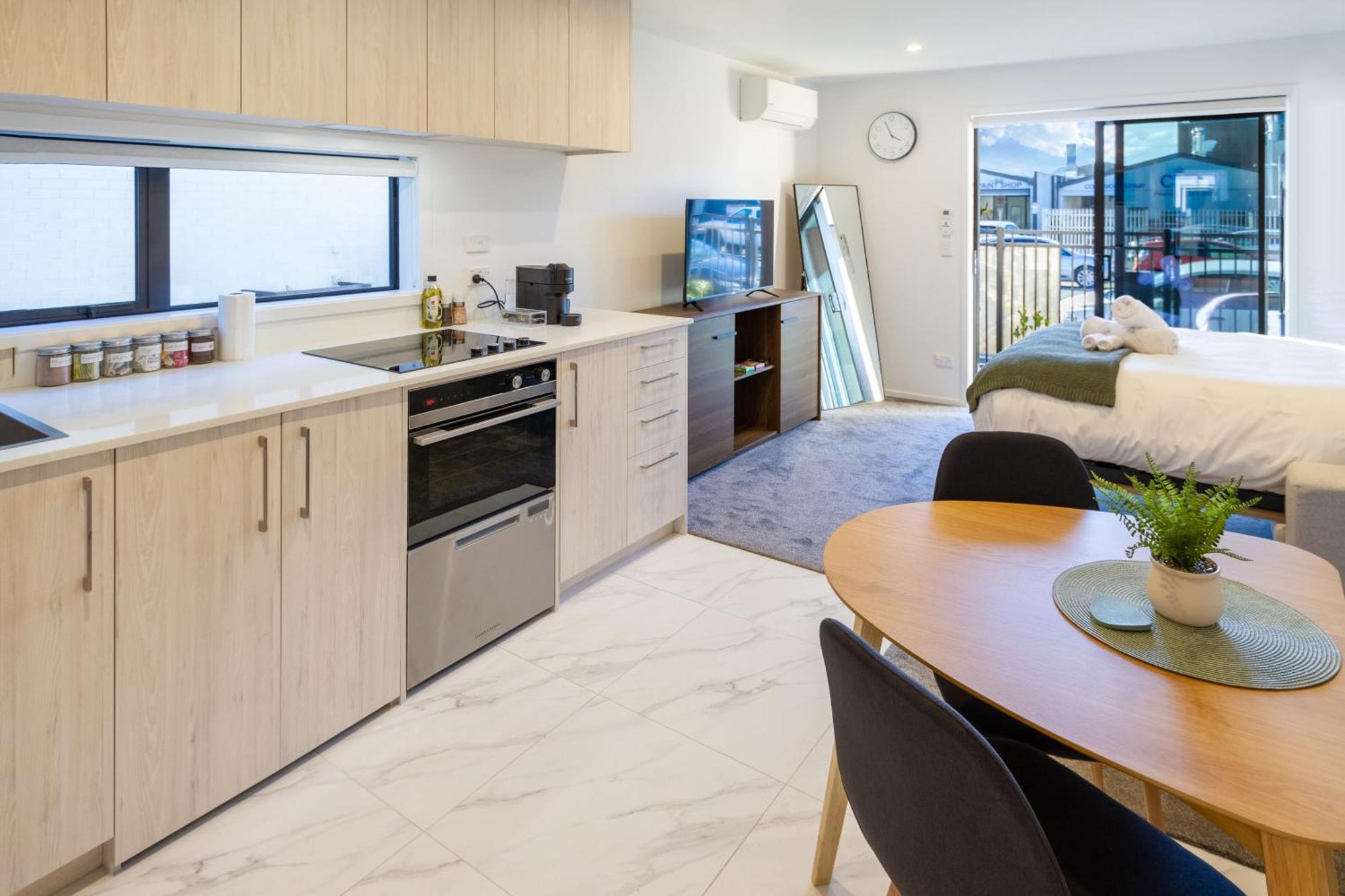 Single Level Studio Escape On Wilmer St - Central Christchurch Exterior photo